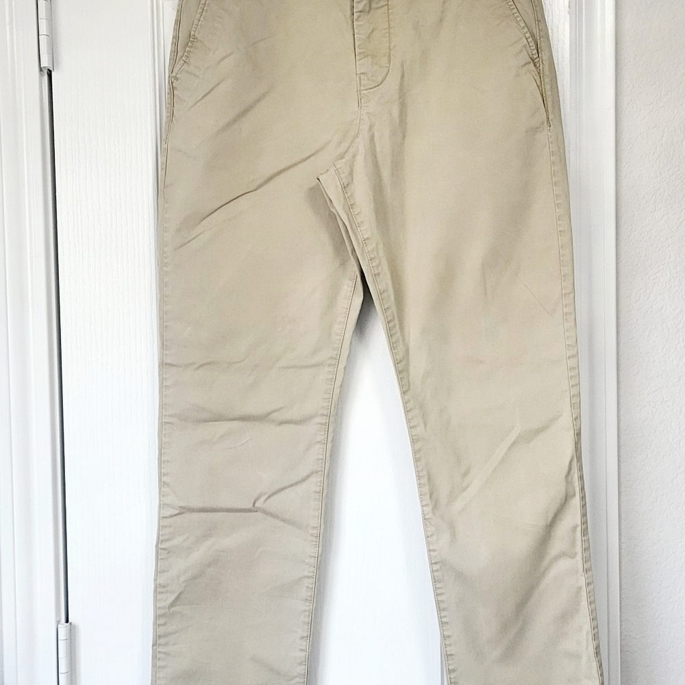 Aeropostale slime straight chinos